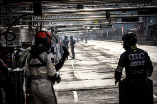 Free Practice 1, Pitlane

