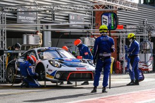 #21 KCMG HKG- Josh Burdon AUS Alexandre Imperatori CHE Edoardo Liberati ITA, Free Practice 1, Pitlane
