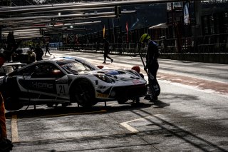 Free Practice 1, Pitlane
