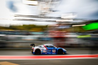 #26 Sainteloc Racing FRA Pierre Yves Paque BEL Gregory Paisse BEL Christophe Cresp FRA Steven Palette FRA, Pitlane, Pre Qualifying

