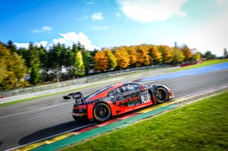 #31 Audi Sport Team WRT BEL- Dries Vanthoor BEL Christopher Mies DEU Kelvin van der Linde ZAF IGTC, Pre-Qualifying
