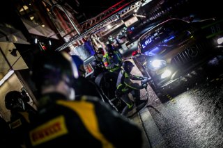 Night Practice, Pitlane
