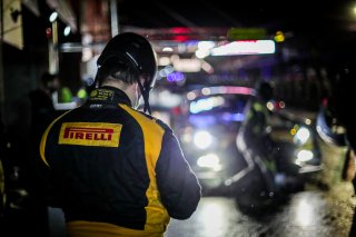 Night Practice, Pitlane
