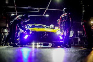 Night Practice, Pitlane
