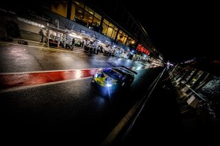 #77 Barwell Motorsport GBR Sandy Mitchell GBR Ricky Collard GBR Rob Collard GBR Leo Machitski RUS IGTC, Night Practice, Pitlane
