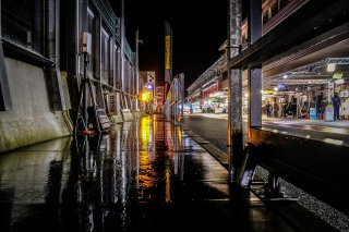 Night Practice, Pitlane
