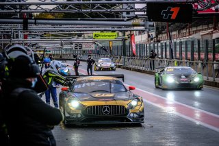 #111 JP Motorsport POL Patryk Krupinski POL Jens Liebhauser DEU Mathias Lauda AUT Christian Klien AUT, Pitlane, Warm Up

