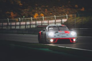 #40 GPX Racing UAE- Romain Dumas FRA Louis Deletraz CHE Thomas Preining AUT, Race
