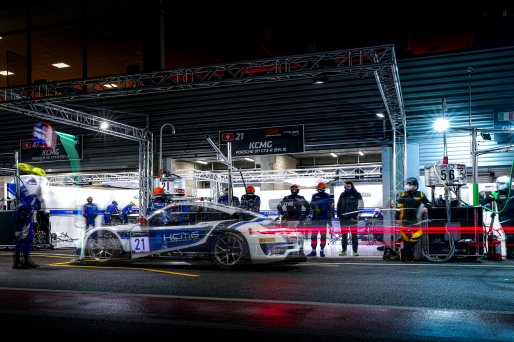 #21 KCMG HKG- Josh Burdon AUS Alexandre Imperatori CHE Edoardo Liberati ITA, Pitlane, Race
 | SRO / Kevin Pecks