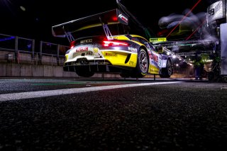 #98 ROWE Racing DEU- Laurens Vanthoor BEL Nick Tandy GBR Earl Bamber NZL IGTC, Pitlane, Race
