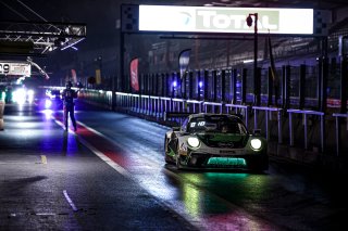 #54 Dinamic Motorsport ITA- Sven Muller DEU Christian Engelhart DEU Matteo Cairoli ITA, Race
