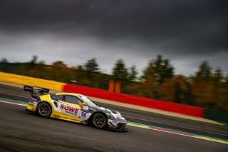 #98 ROWE Racing DEU- Laurens Vanthoor BEL Nick Tandy GBR Earl Bamber NZL IGTC, Race
