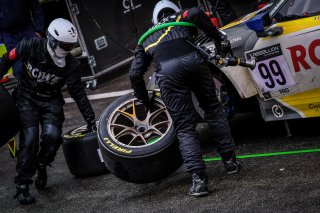 Pitlane, Race
