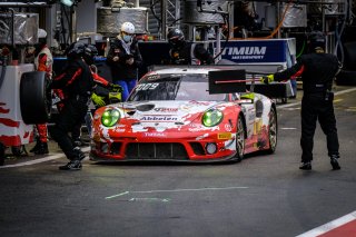 #22 Frikadelli Racing Team DEU- Joerg Bergmeister DEU Frederic Makowiecki FRA Dennis Olsen NOR IGTC, Pitlane, Race
