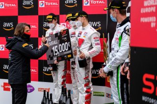 Podium, Race
