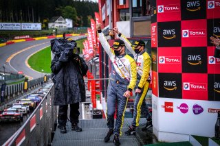 Podium, Race
