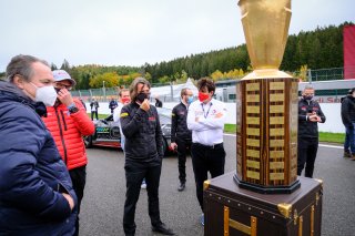 Gridwalk, Race
