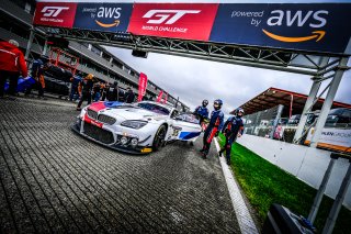 #35 Walkenhorst Motorsport DEU- Martin Tomczyk DEU David Pittard GBR Nicholas Yelloly GBR IGTC, Gridwalk, Race

