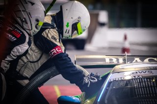 #77 Barwell Motorsport GBR Sandy Mitchell GBR Ricky Collard GBR Rob Collard GBR Leo Machitski RUS IGTC, Pitlane, Race
