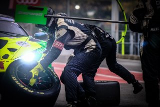 #77 Barwell Motorsport GBR Sandy Mitchell GBR Ricky Collard GBR Rob Collard GBR Leo Machitski RUS IGTC, Pitlane, Race

