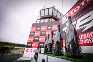 Podium, Race
