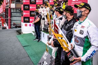 Podium, Race
