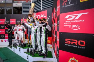 Podium, Race
