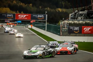 #54 Dinamic Motorsport ITA- Sven Muller DEU Christian Engelhart DEU Matteo Cairoli ITA, Race
