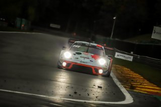 #40 GPX Racing UAE- Romain Dumas FRA Louis Deletraz CHE Thomas Preining AUT, Race
