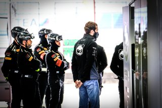Official Paid Testing Session, Pitlane

