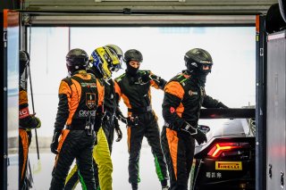 Official Paid Testing Session, Pitlane
