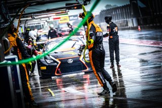 Official Paid Testing Session, Pitlane
