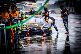 Official Paid Testing Session, Pitlane
