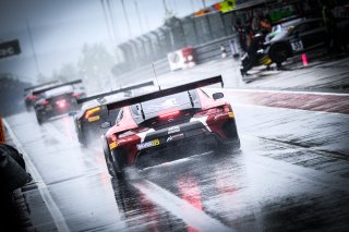 Official Paid Testing Session, Pitlane
