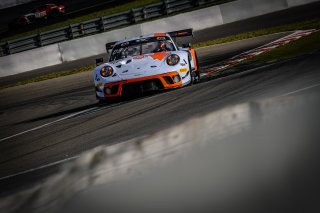 #40 GPX Racing UAE Porsche 911 GT3-R (991.II) - Romain Dumas FRA Dennis Olsen NOR Thomas Preining AUT, Free Practice
