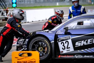 Pitlane, Pre-Qualifying
