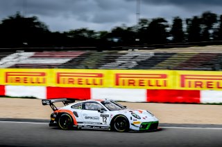 #12 GPX Racing UAE Porsche 911 GT3-R (991.II) - Matt Campbell AUS Patrick Pilet FRA Mathieu Jaminet FRA, Pre-Qualifying
