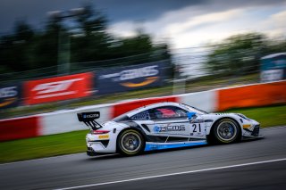#21 KCMG HKG Porsche 911 GT3-R (991.II) - Edoardo Liberati ITA Josh Burdon AUS Alexandre Imperatori CHE, Race
