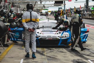 #26 Sainteloc Racing FRA Audi R8 LMS GT3 Am Cup Michaël Blanchemain FRA Clément Seyler LUX Pierre Yves Paque BEL, Pit Lane, Race
