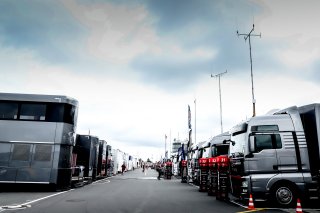 Paddock
