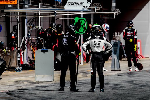 #90 Madpanda Motorsport ESP Mercedes-AMG GT3 Silver Cup Axcil Jefferies ZWE Ezequiel Perez Companc ARG, Pit Lane, Race 2
 | SRO / Patrick Hecq Photography