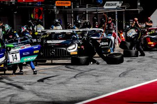 Pit Lane, Race 2
