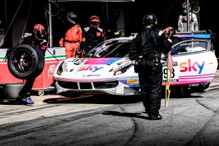 #93 SKY - Tempesta Racing GBR Ferrari 488 GT3 Pro-Am Cup Chris Froggatt GBR Eddie Cheever** ITA, Pit Lane, Race 2

