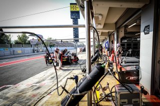 Free Practice 1, Pitlane
