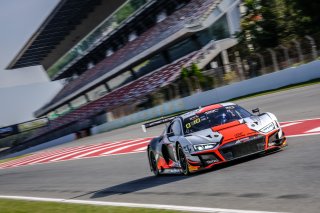 #33 Belgian Audi Club Team WRT BEL Audi R8 LMS GT3 Silver Cup Hamza Owega DEU Jusuf Owega DEU, Free Practice 1
