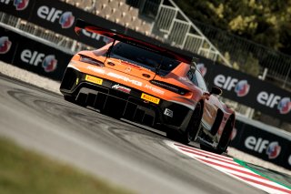 #4 HRT DEU Mercedes-AMG GT3 - Luca Stolz DEU Maro Engel DEU, Free Practice 1
