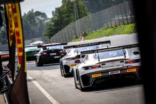 Free Practice 2, Pitlane
