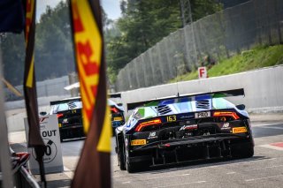 Free Practice 2, Pitlane
