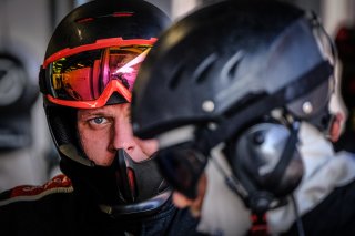 Free Practice 2, Pitlane
