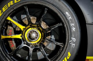 Free Practice 2, Pitlane
